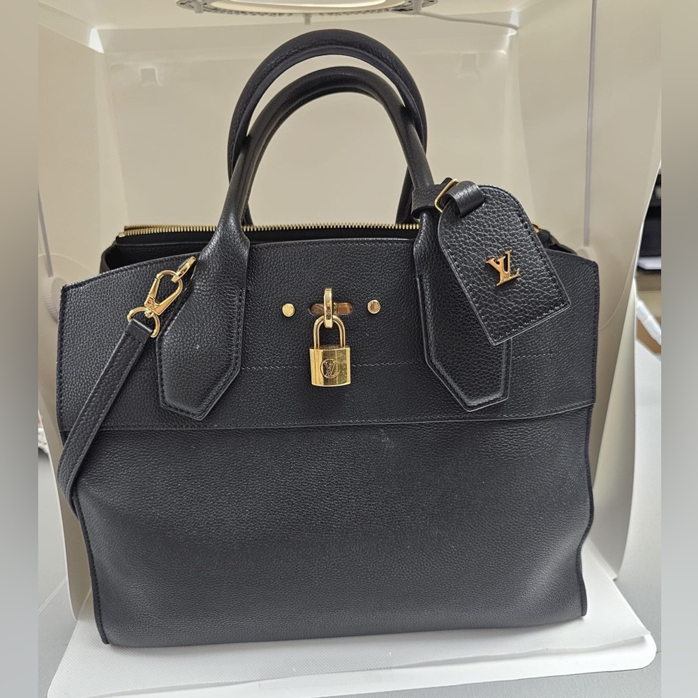 Louis vuitton city steamer Leather black Gold hardware